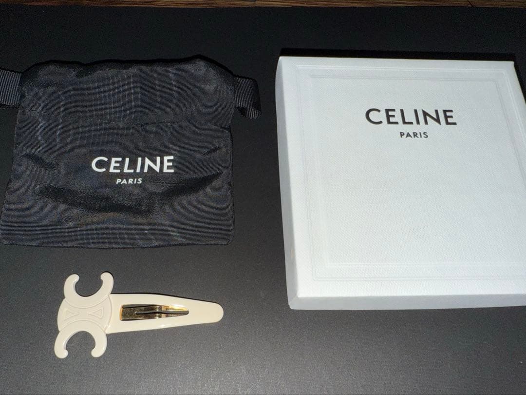 CELINE ラージ スナップ ヘアクリップ セリーヌ　ヘアピン アイボリー