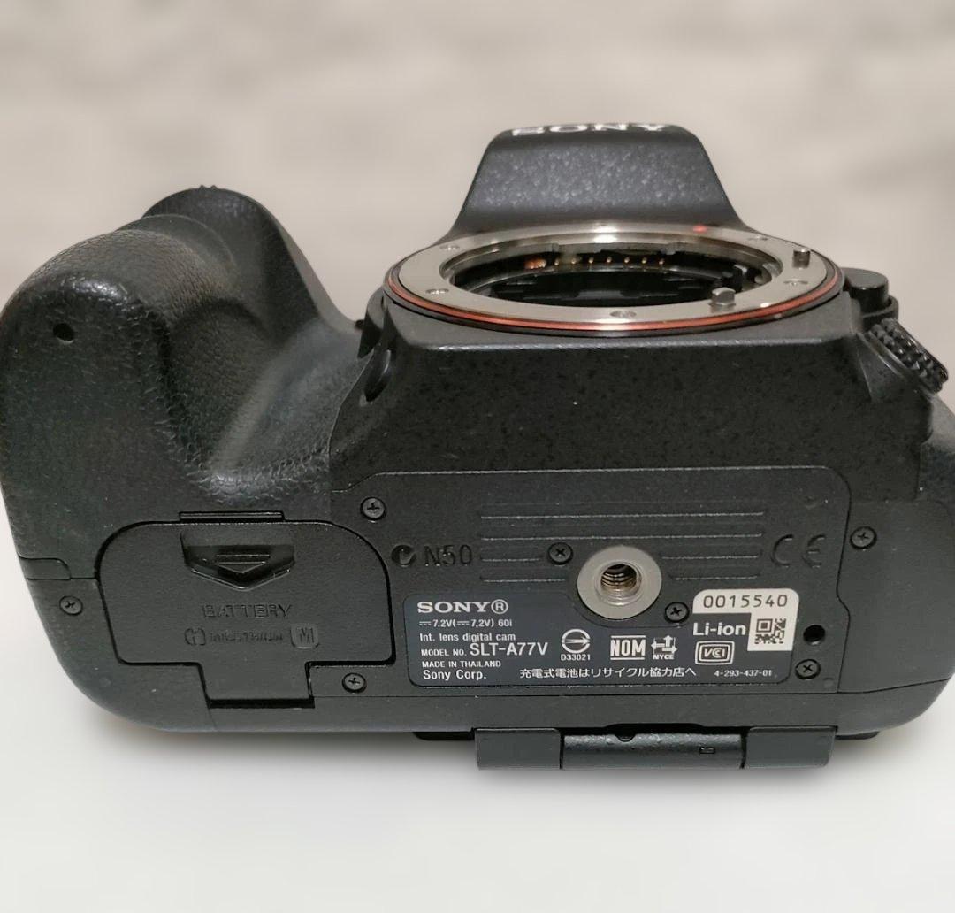 【美品】SONY α77 SLT-A77V レンズ・カメラバッグ付