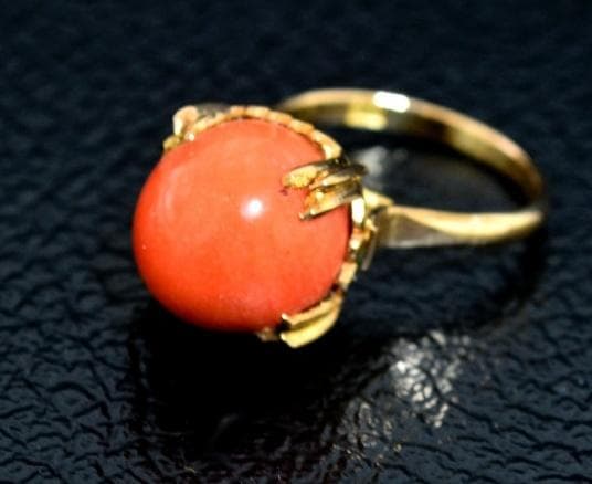 K18 リング　珊瑚指輪 　大振り　１１.０mm 18K18金 重量5.4g