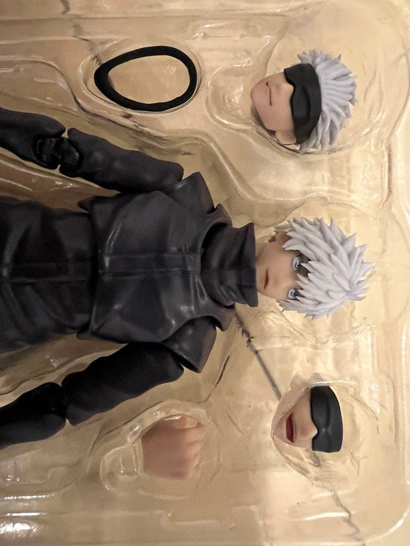 USED美品★S.H.Figuarts 呪術廻戦 五条悟 フィギュアーツ 送料込