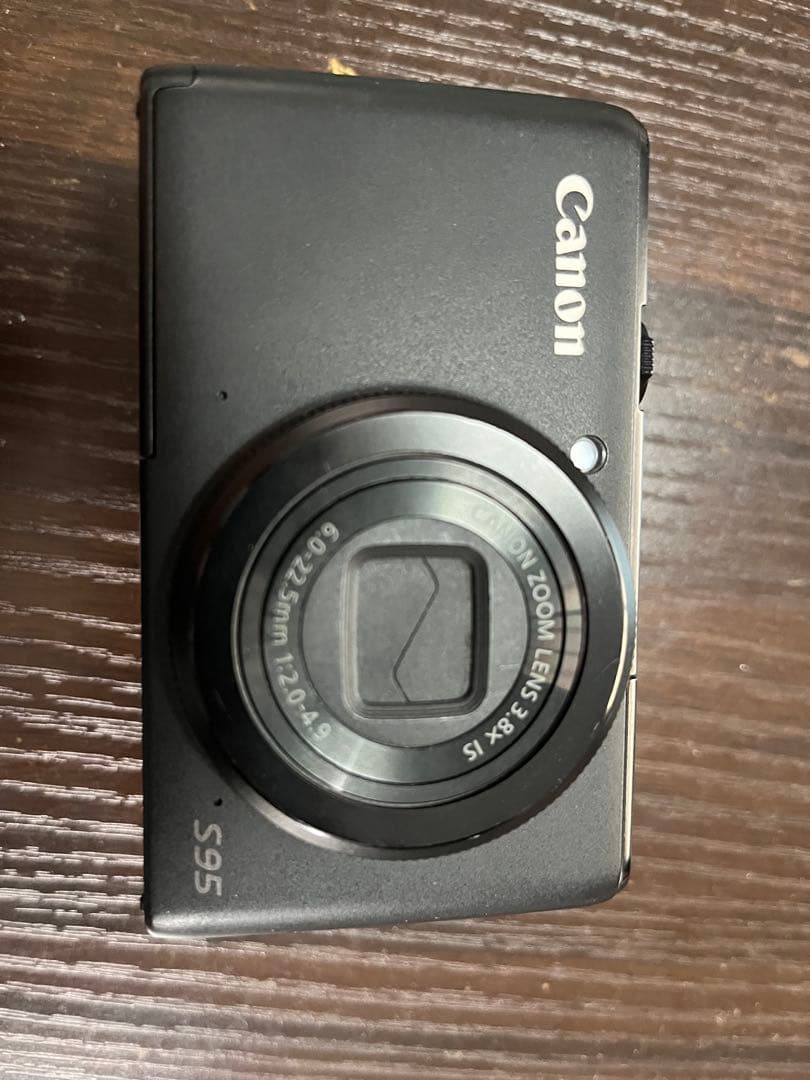 Canon PowerShot S95 コンデジ　本体・充電器のみ　中古