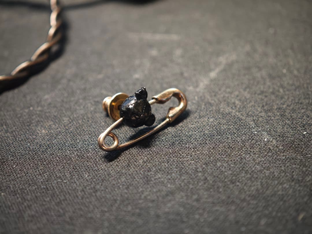 Justin davis sick boy safety pin ピアス