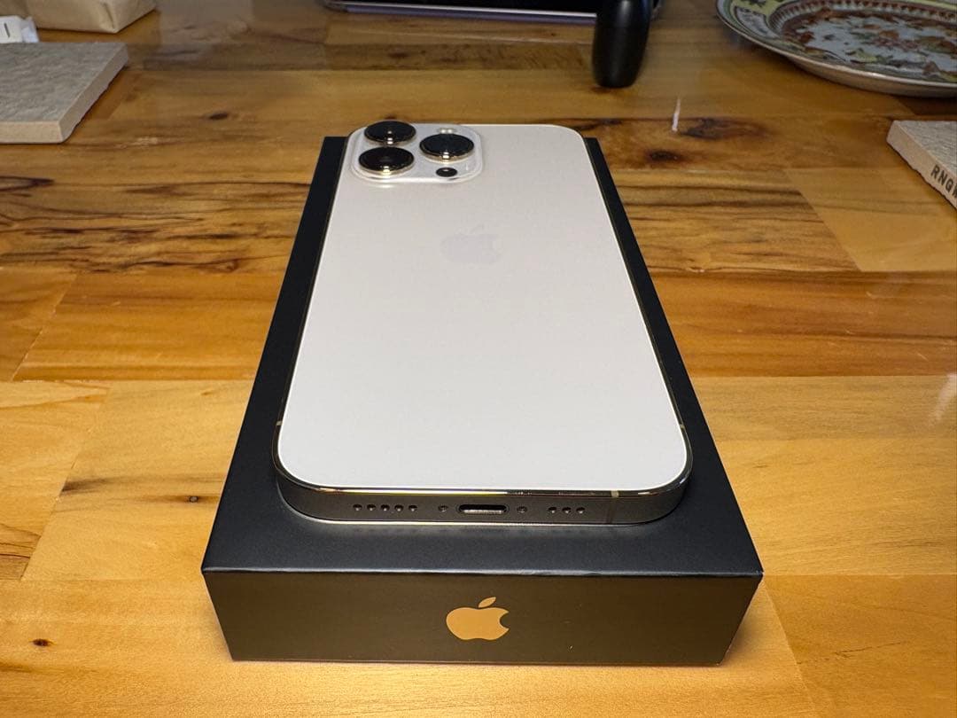 Apple iPhone 13 Pro 256GB ゴールド本体