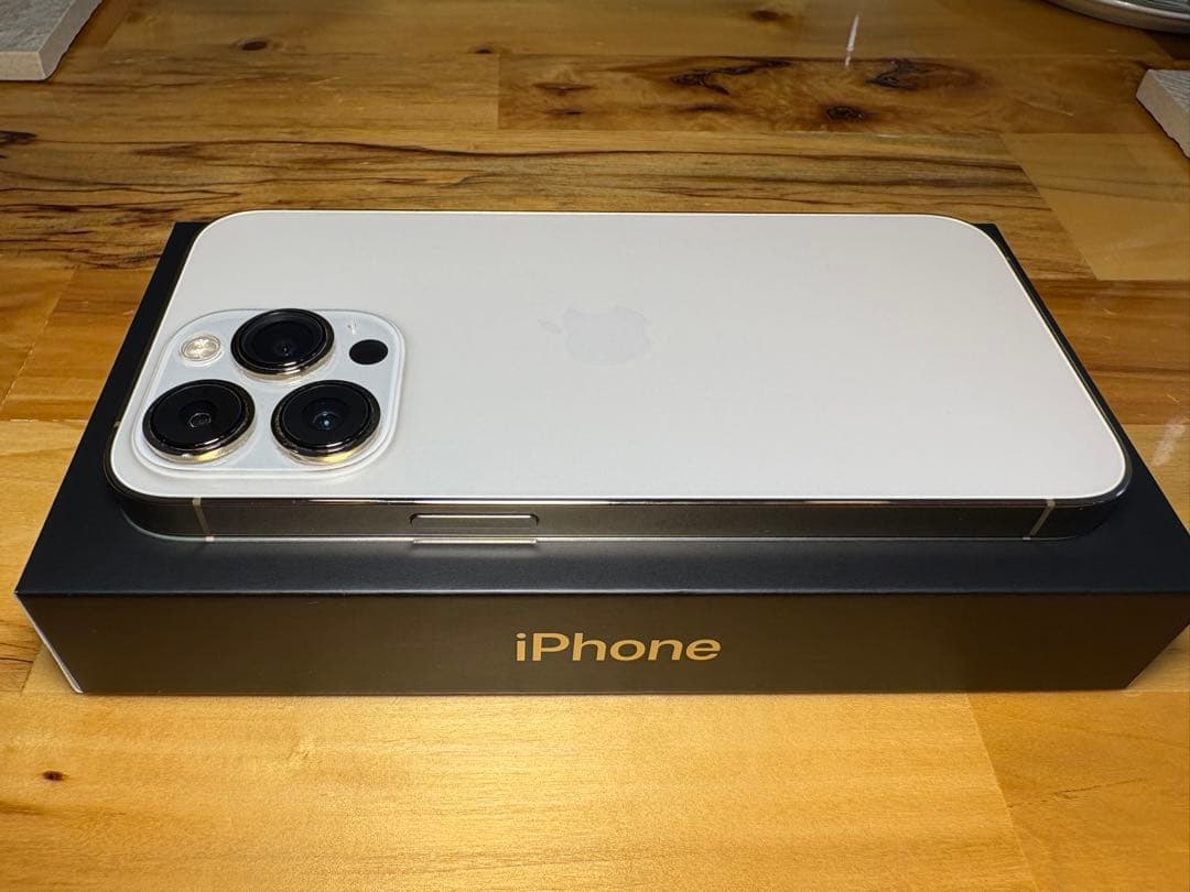 Apple iPhone 13 Pro 256GB ゴールド本体