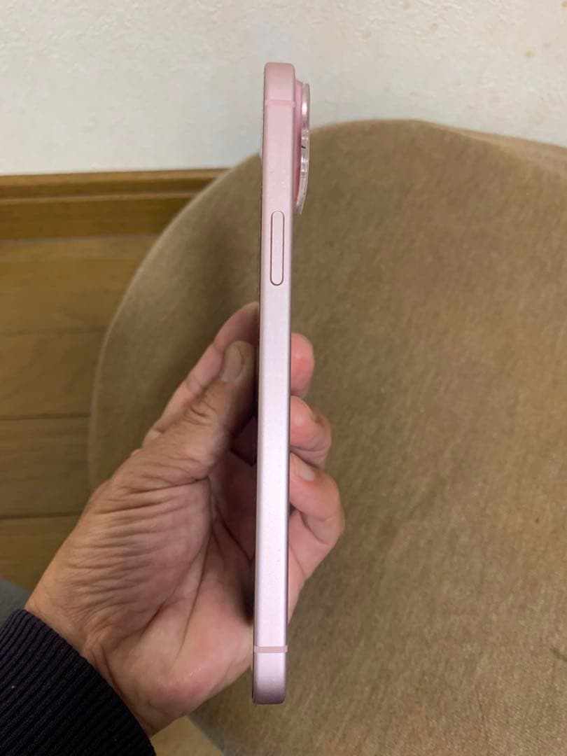 大画面　iPhone 15 Plus ピンク 128GB SIMフリー　箱有り