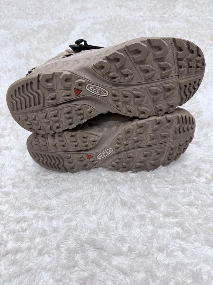 HYKE✖️KEEN コラボ　スノーブーツ　ベージュ　　　25.0