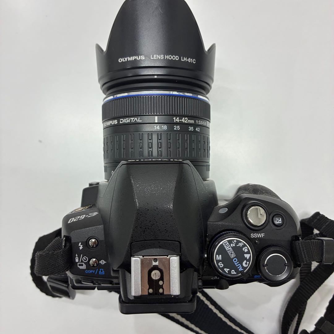 オリンパス E-620 デジタル一眼レフ＋14-42mm レンズセット フード付