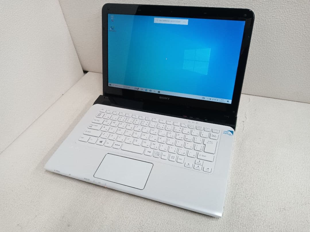 † Sony SVE141R11N 8GB ストレージ無