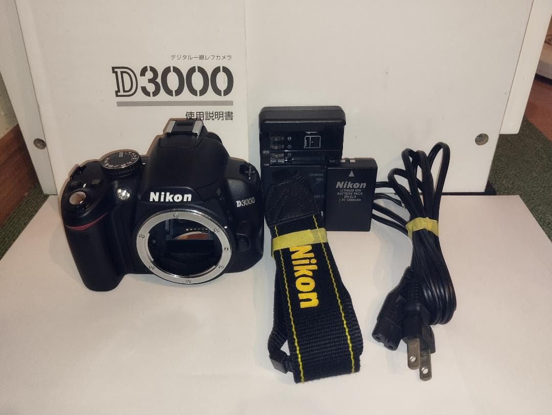 Nikon D3000 ボディ 動作確認済み ※長時間露光時注意あり
