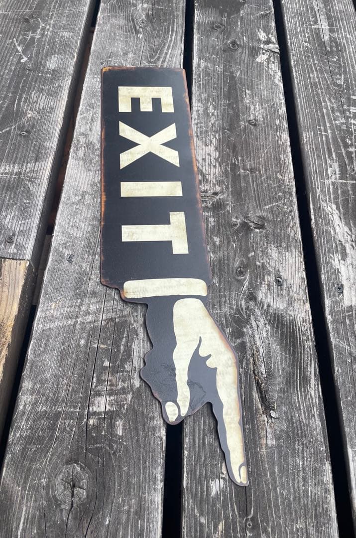 ハンドサイン　看板　ＥＸＩＴ