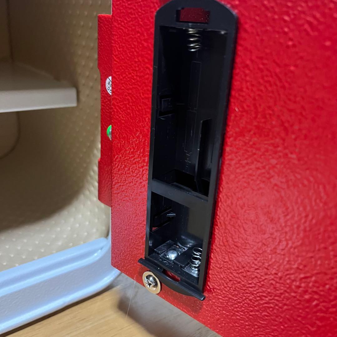 新品未使用 LIBRIO 金庫　XB006 ホワイト×レッド