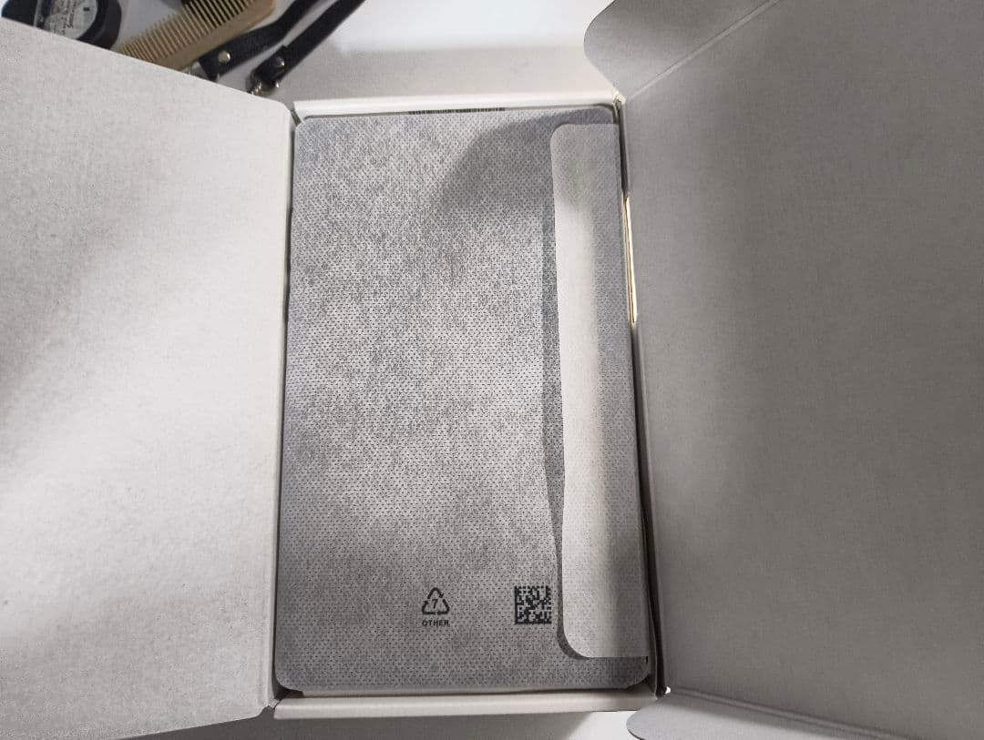 Redmi Pad SE 8.7 グレー　保護ガラス2枚付き