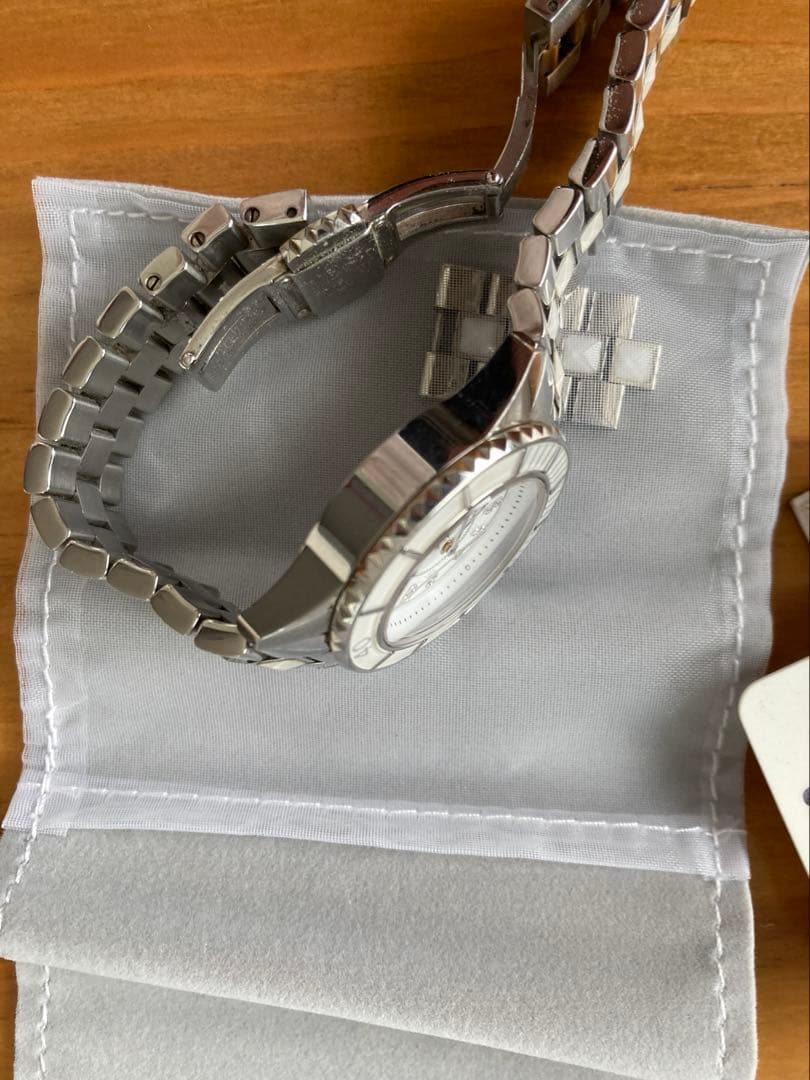 ディオール Dior CD112112 クリスタル ダイヤモンド クォーツ稼動品