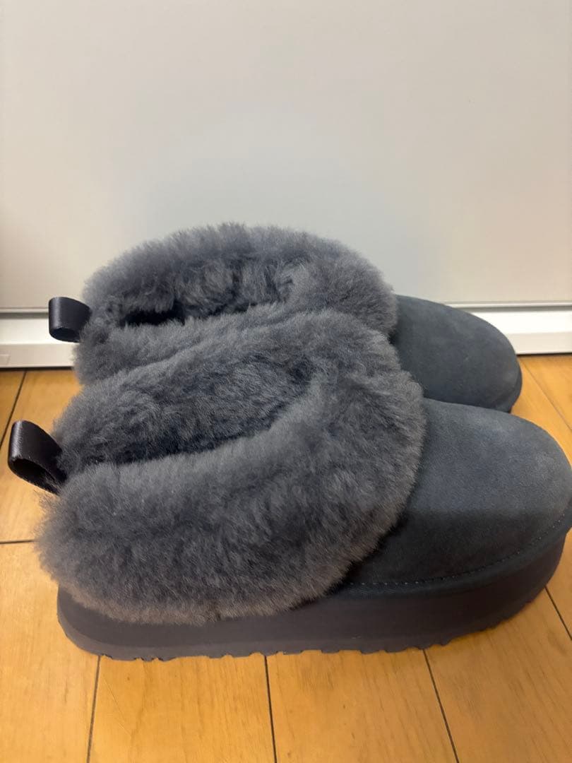 UGG タゼル Tazzelle Obsidian 23cm