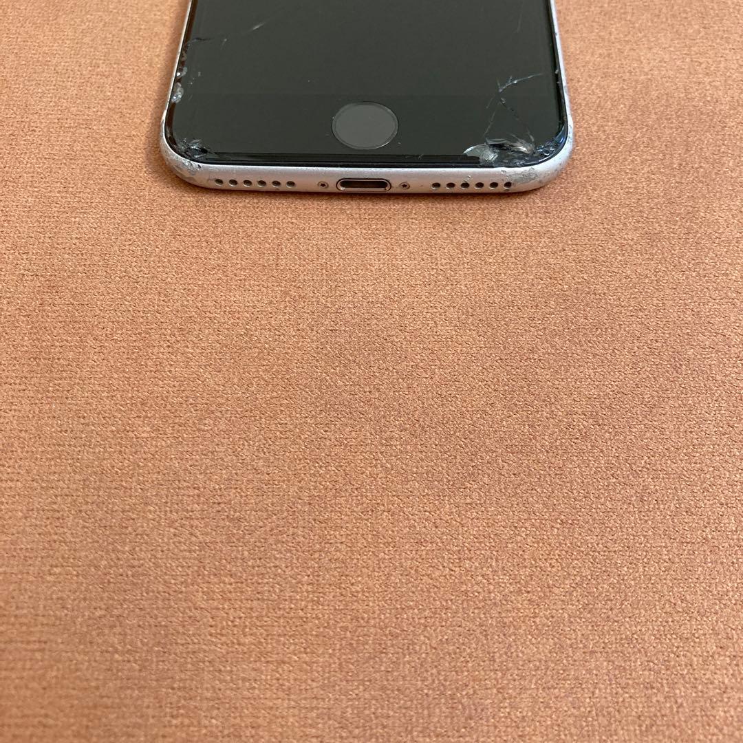 199【早い者勝ち】iPhoneSE2 第2世代 64GB SIMフリー☆