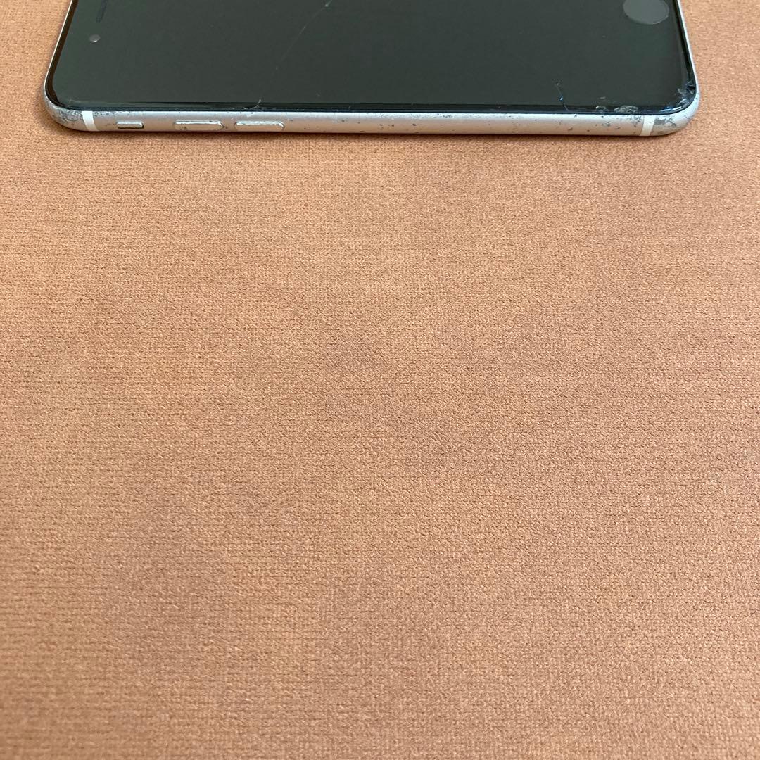 199【早い者勝ち】iPhoneSE2 第2世代 64GB SIMフリー☆