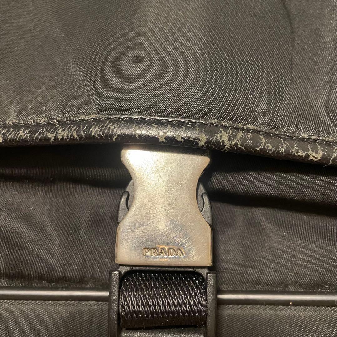 PRADA メッセンジャーバック　ブラック