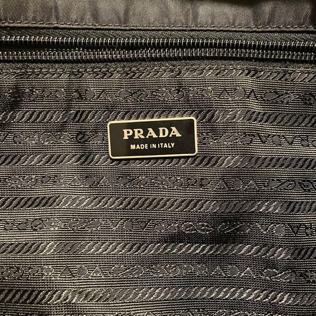 PRADA メッセンジャーバック　ブラック