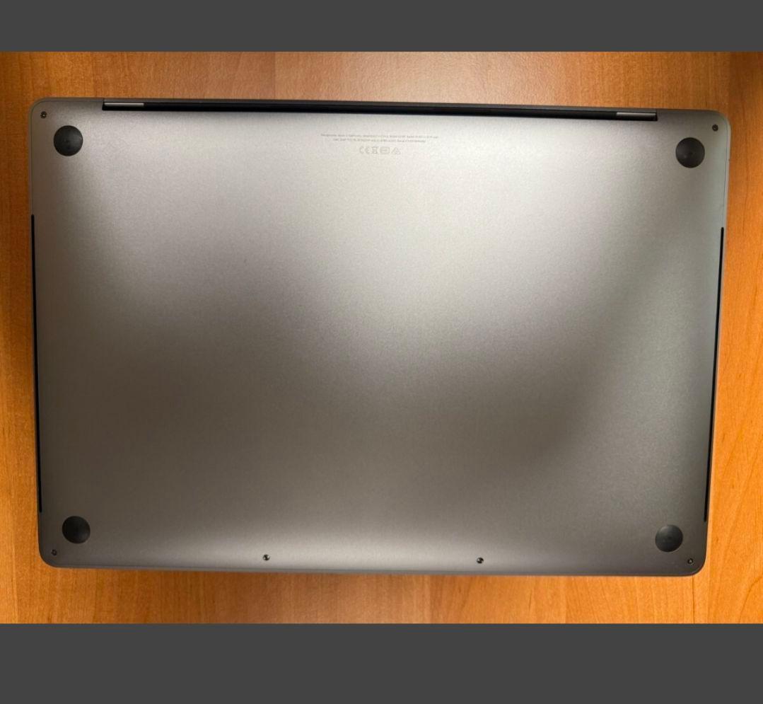 MacBook本体 Apple MacBookPro i9 SSD1TB 64GB