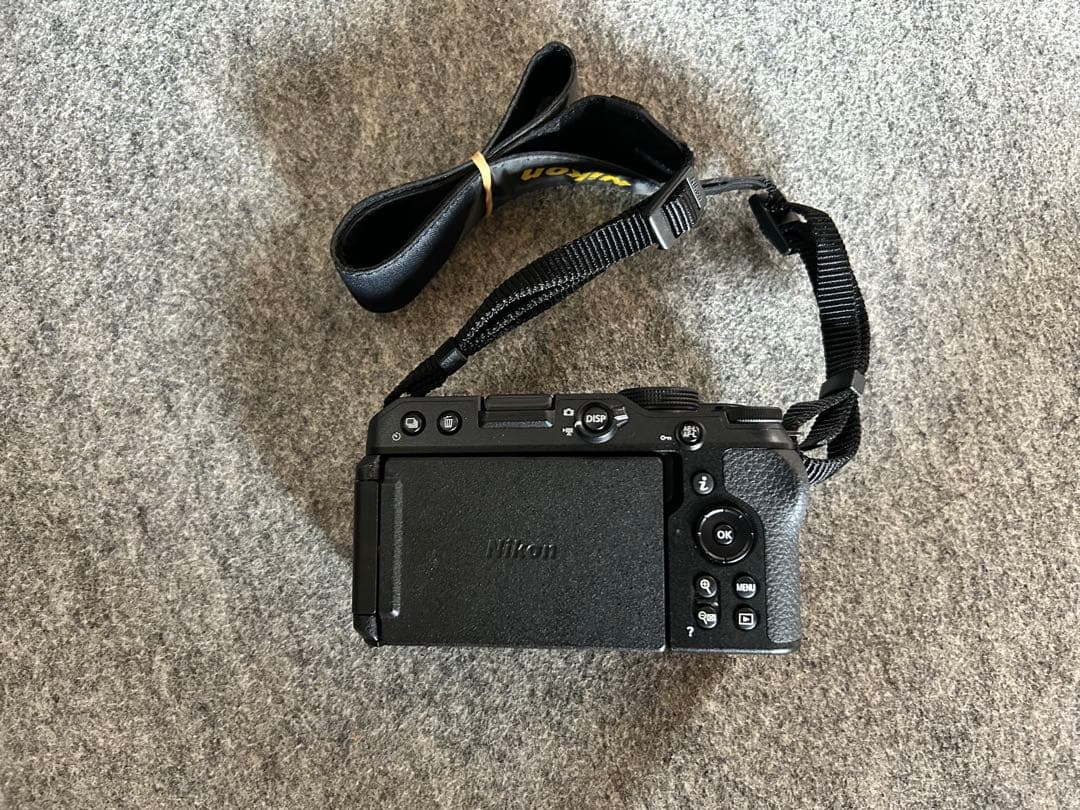 デジタルカメラ Nikon Z30