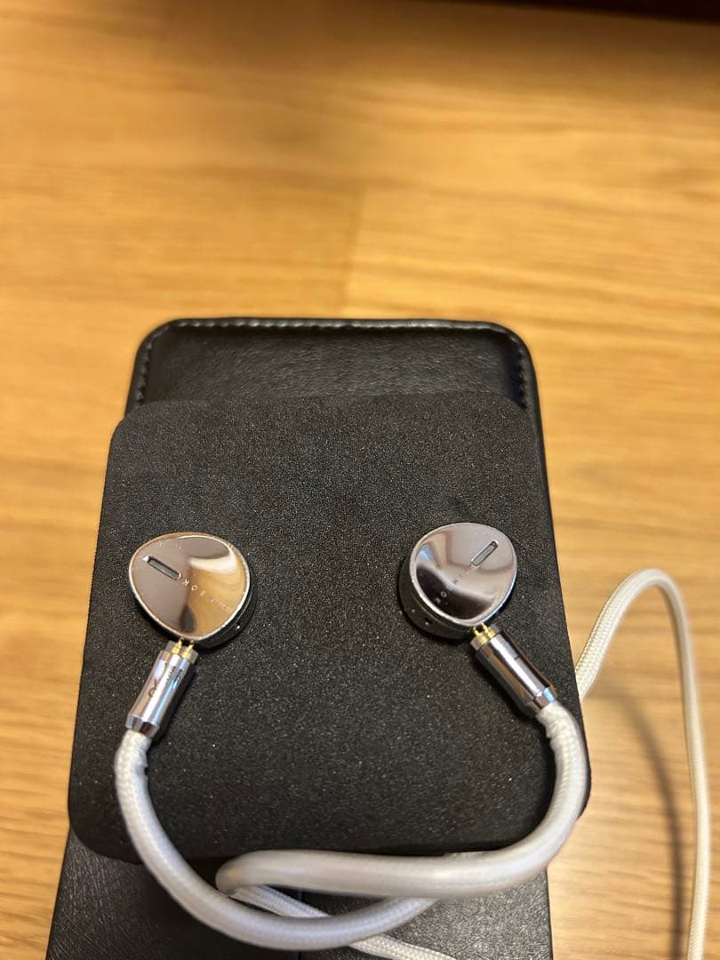 TIMSOK 有線イヤホン シルバー　Lightning用アダプタ付き