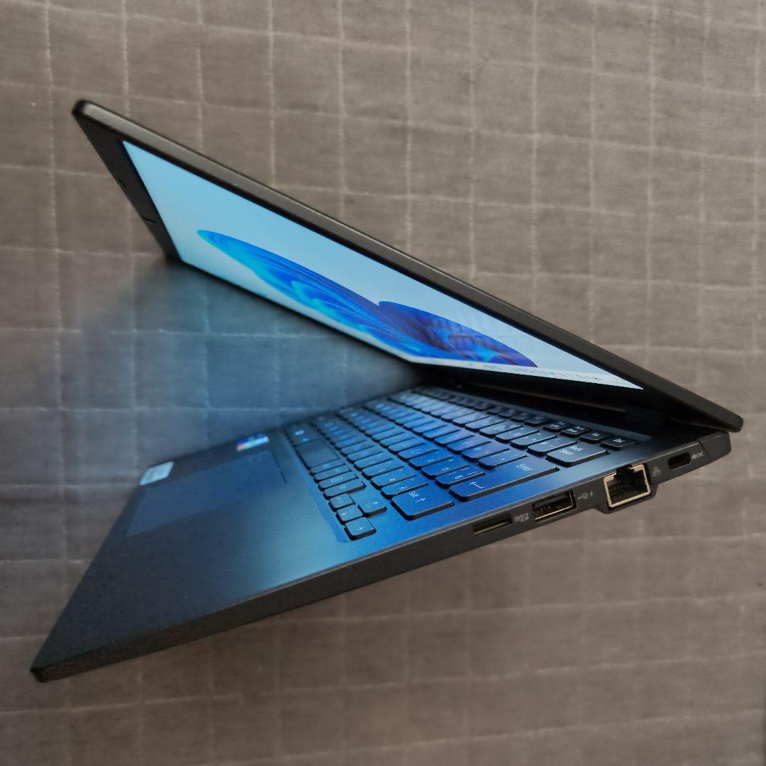 美品 Dynabook 超軽量 驚速 12世代i5 16GB 512GB 81