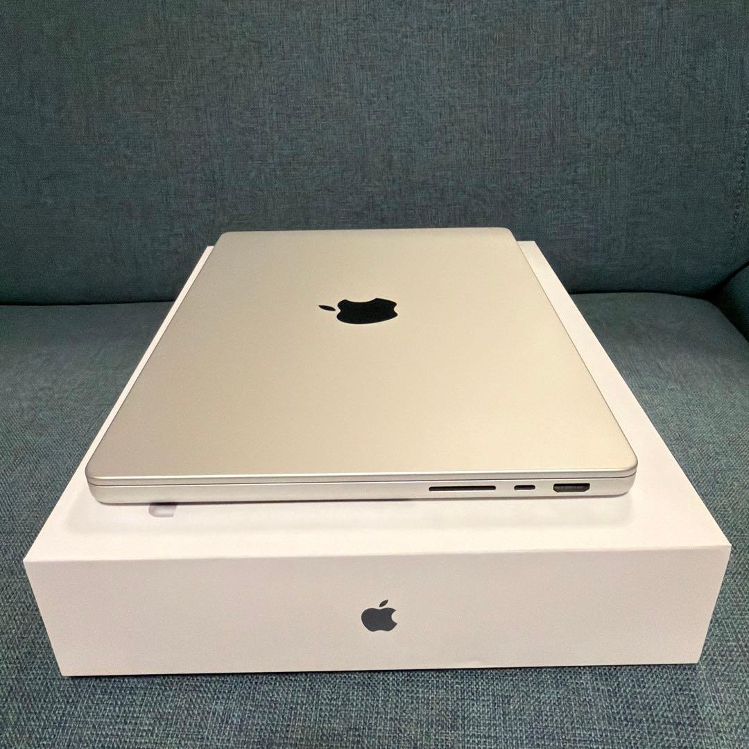 MacBook Pro 14インチ M4 シルバー16GB SSD512GB