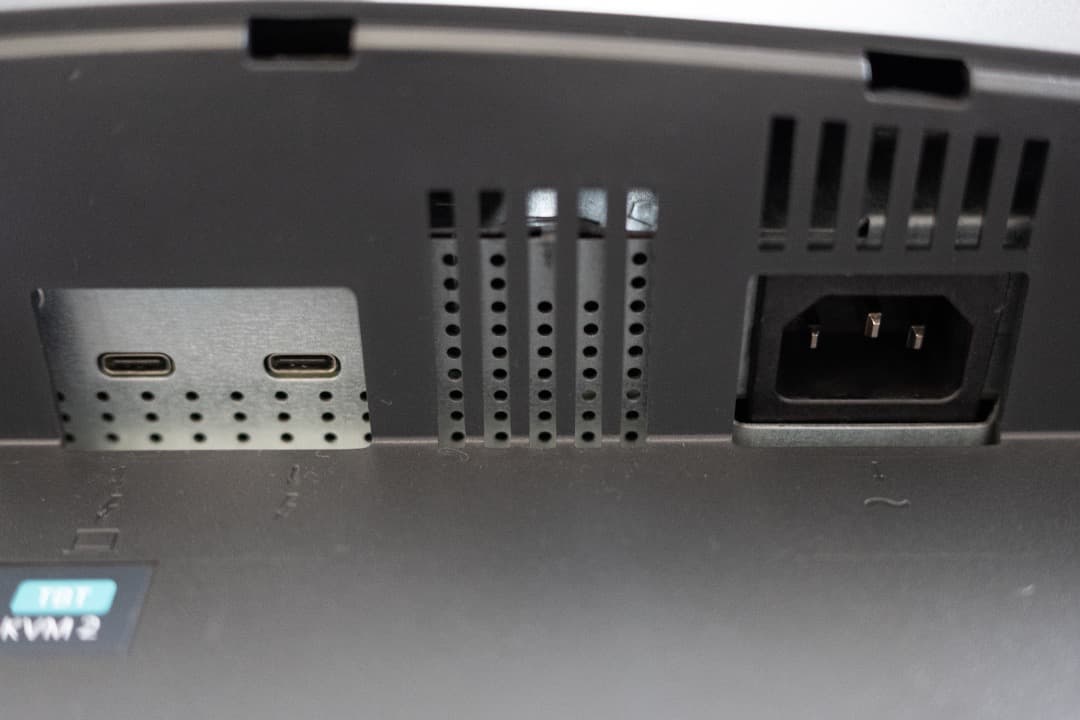 BenQ PD3225U デザイナーモニター