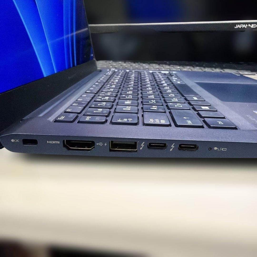 【美品】dynabook R6 14型 12世代i5 8GB / 1TB換装済