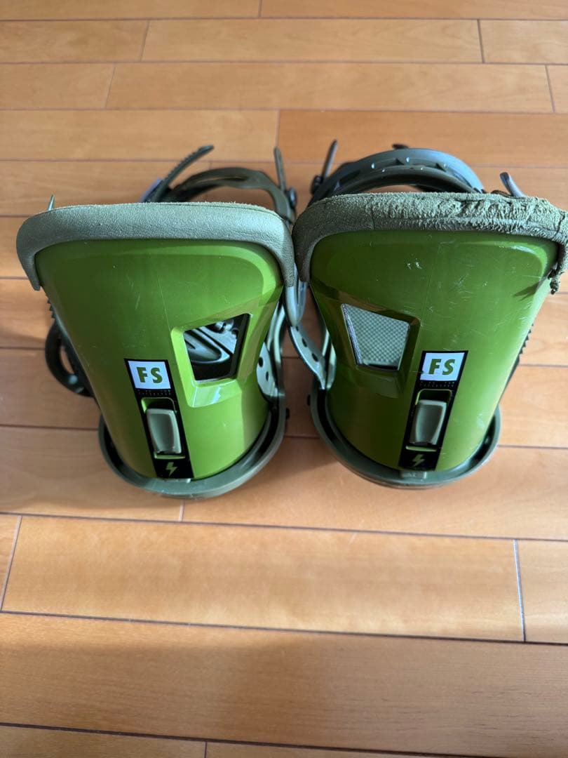 バートン★freestyle★スノーボードビンディング★Mサイズ★Burton