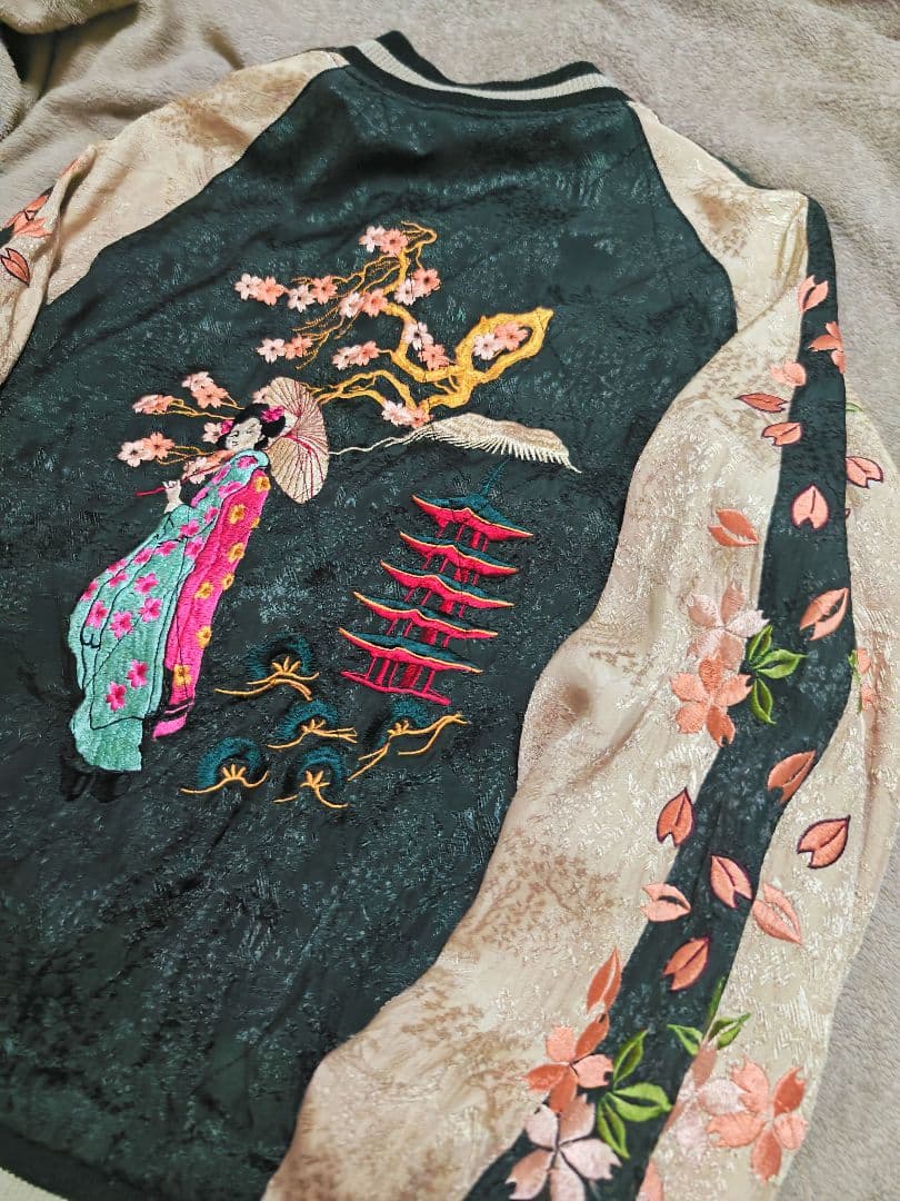 百花繚乱 スカジャン 日本限定　レーヨン 桜刺繍 unisex