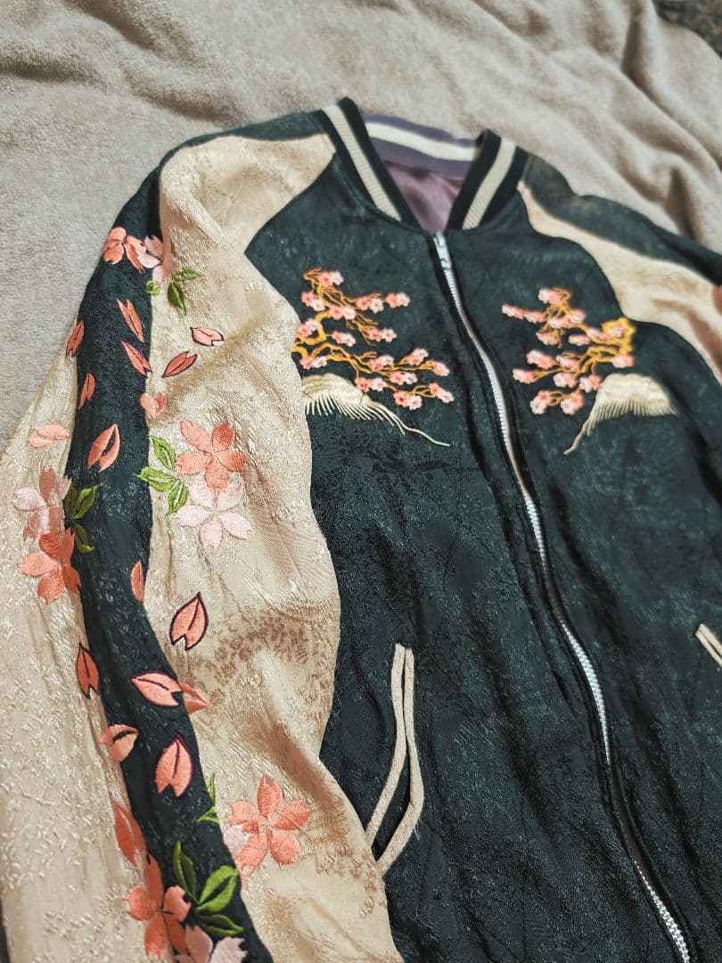 百花繚乱 スカジャン 日本限定　レーヨン 桜刺繍 unisex