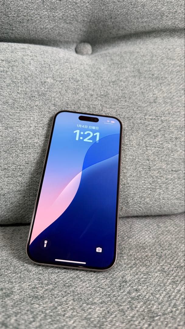 K*a様 Apple iPhone 15 Pro 中古美品