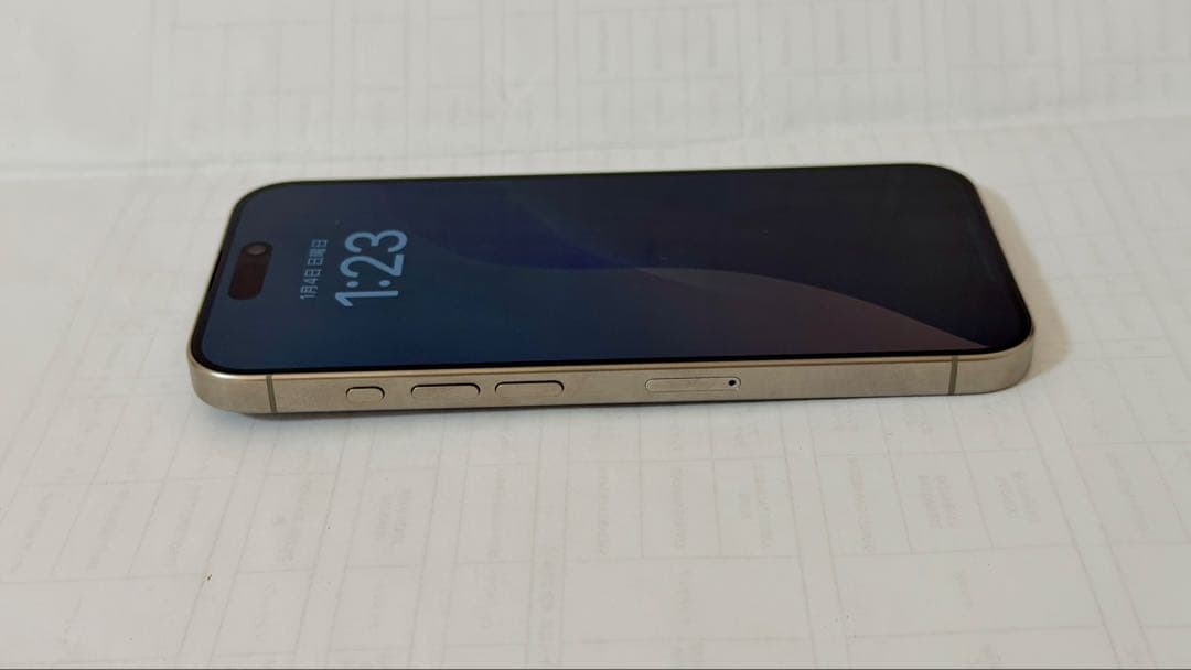 K*a様 Apple iPhone 15 Pro 中古美品