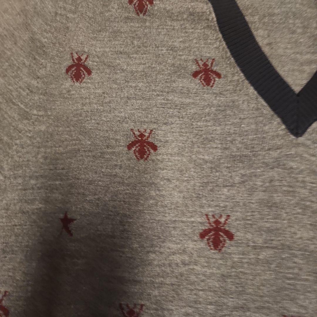 GUCCI グレー Vネックニット