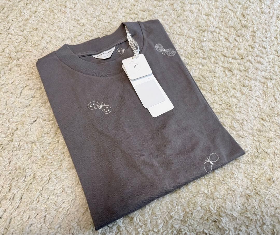 新品未使用☆ ミナペルホネン　ちょうちょ　長袖シャツ