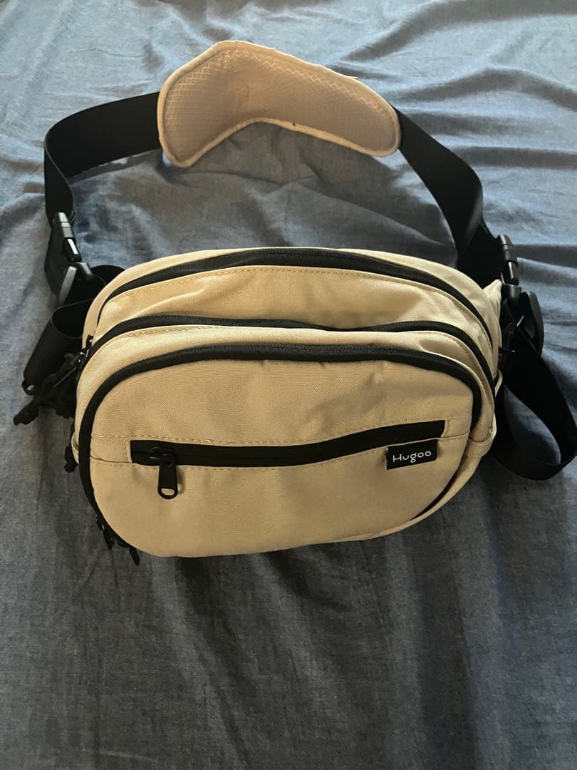 最終値下げ　ほぼ未使用！美品　Hugoo ヒップシート　ベージュ色