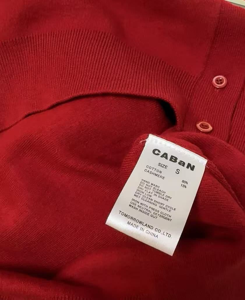 未使用品、CABaNコットンカシミヤ クルーネックカーディガン　レッドS