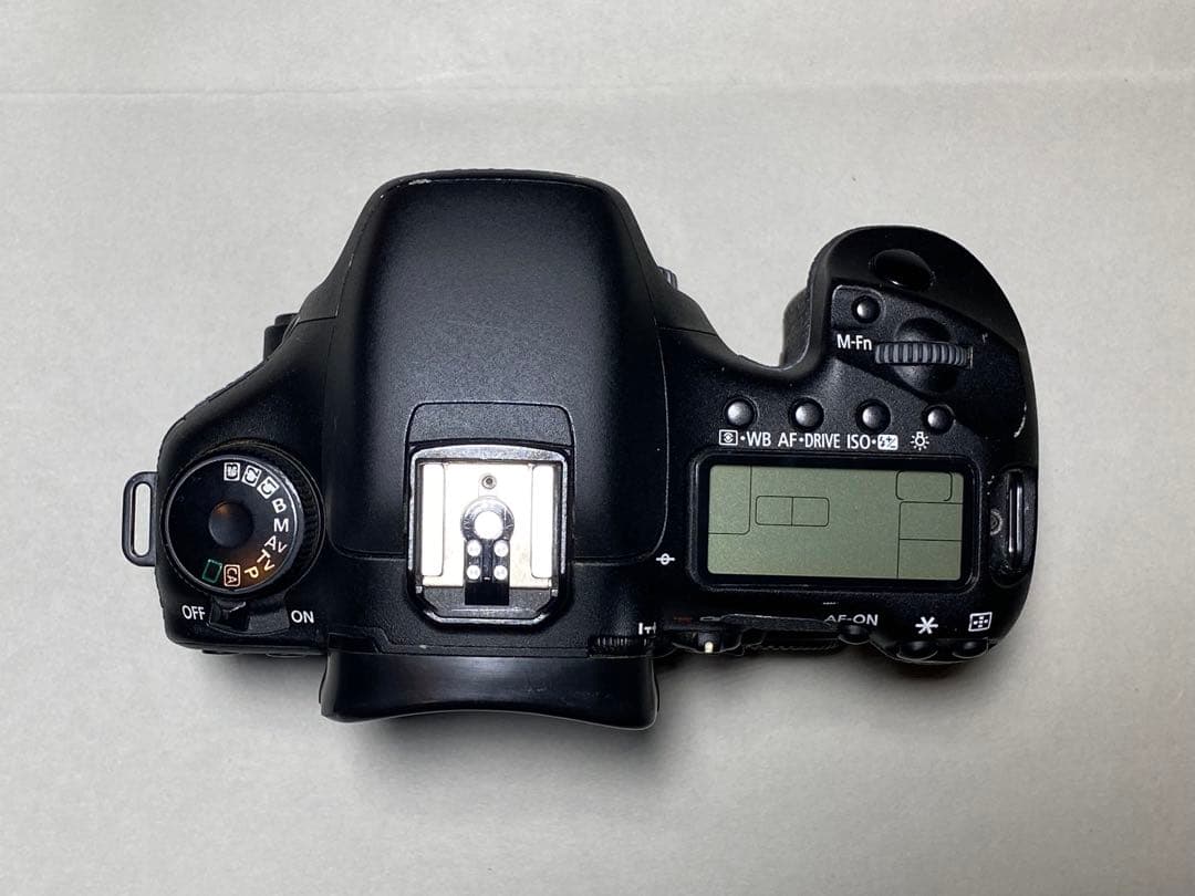 Canon EOS 7D + バッテリーグリップ BG-E7