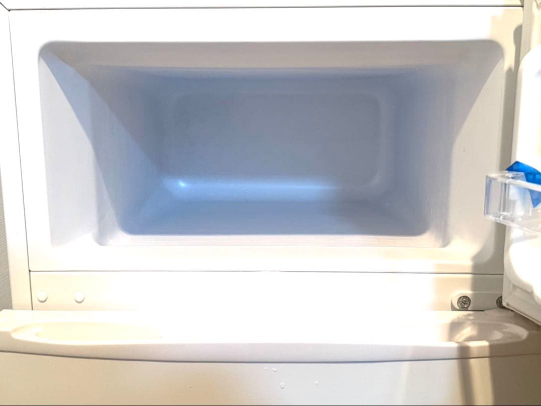 S-cubism R-90WH 2ドア冷凍/冷蔵庫