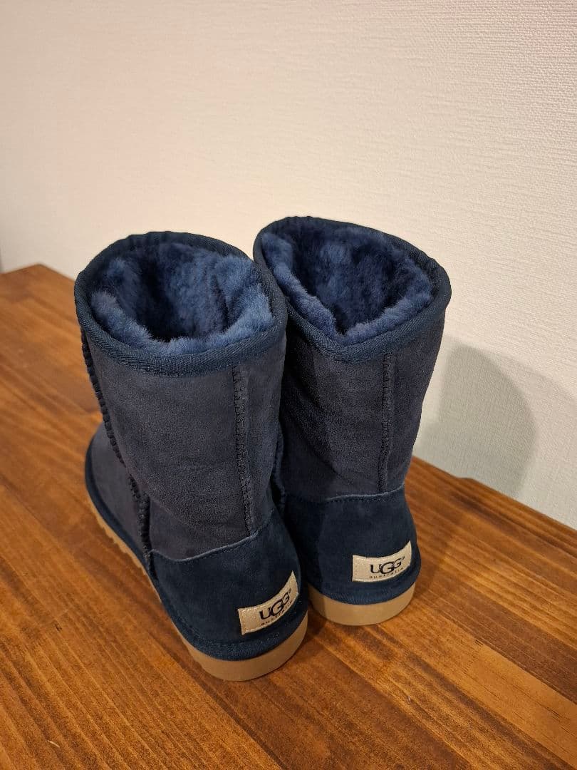 UGG ムートンブーツ 24cm ネイビー 試着のみ 未使用級