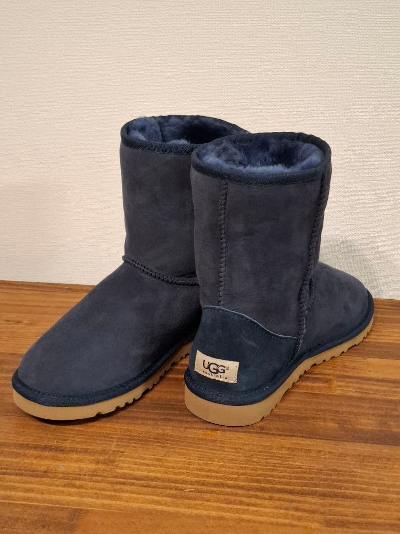 UGG ムートンブーツ 24cm ネイビー 試着のみ 未使用級