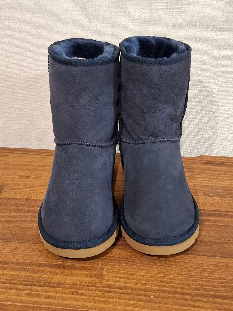 UGG ムートンブーツ 24cm ネイビー 試着のみ 未使用級