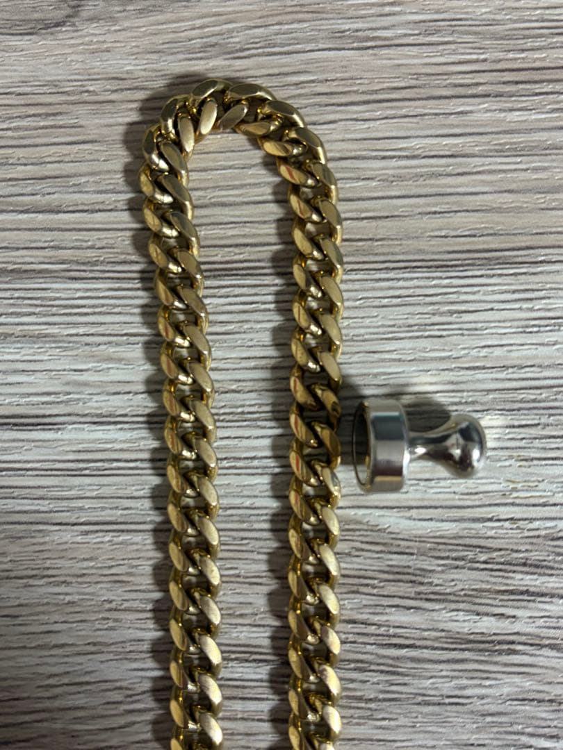 ビ*I様 ゴールドチェーンネックレス