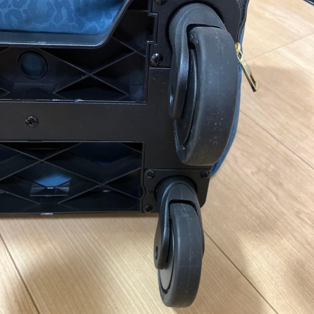 SWANY スワニー キャリーバック キャリーケース 機内持ち込み可　Mサイズ