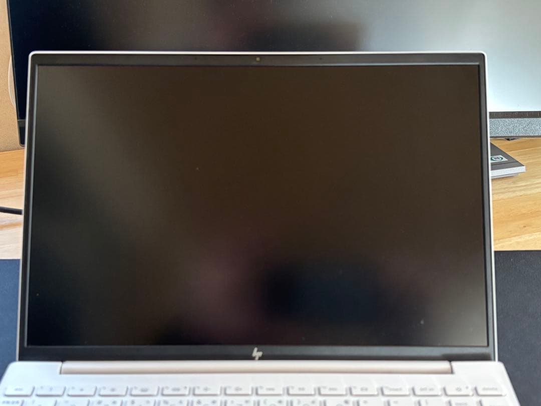 【ジャンク品】HP Pavilion Aero 13-be2000 SSDなし