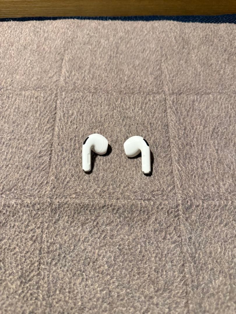 AirPods 第4世代　左右　ノイキャンなし