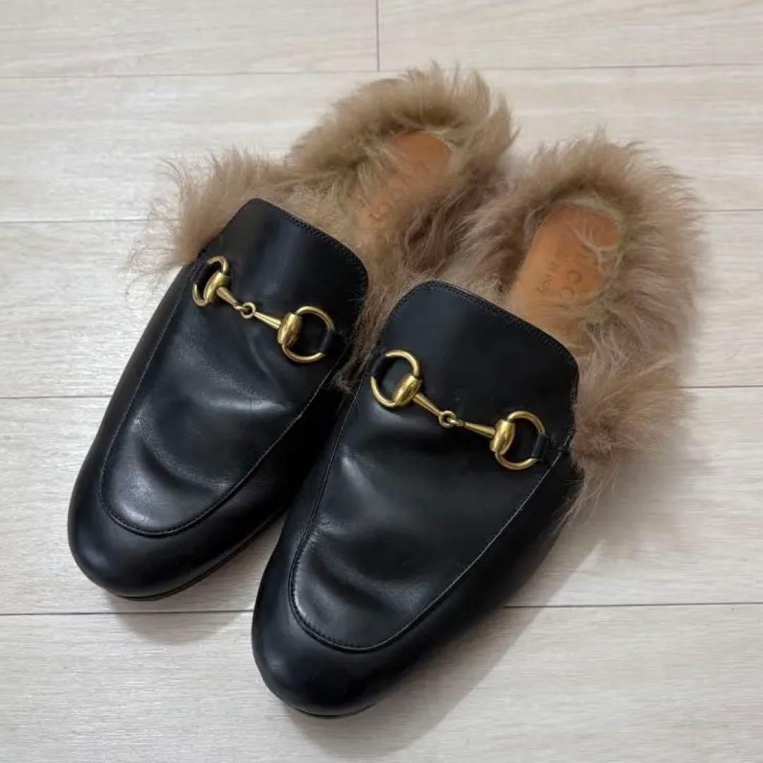 GUCCI プリンスタウン ホースビットファーサンダル