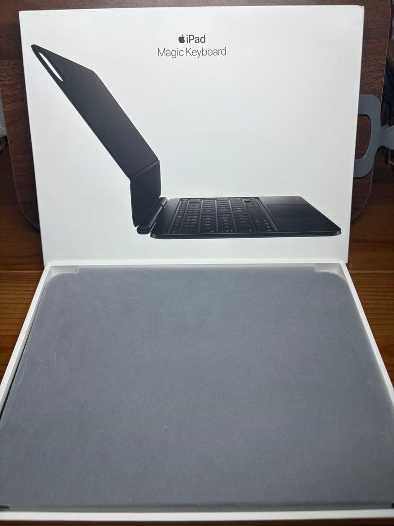 アップルMagic Keyboard 11 iPad Pro ブラックM4純正品