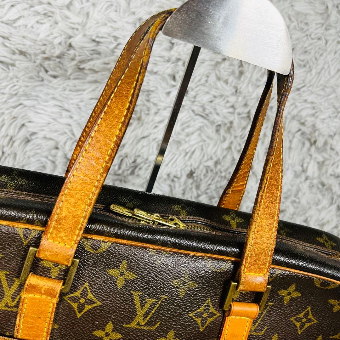 LOUIS VUITTON ポルト ドキュマン・ぺガス M53343
